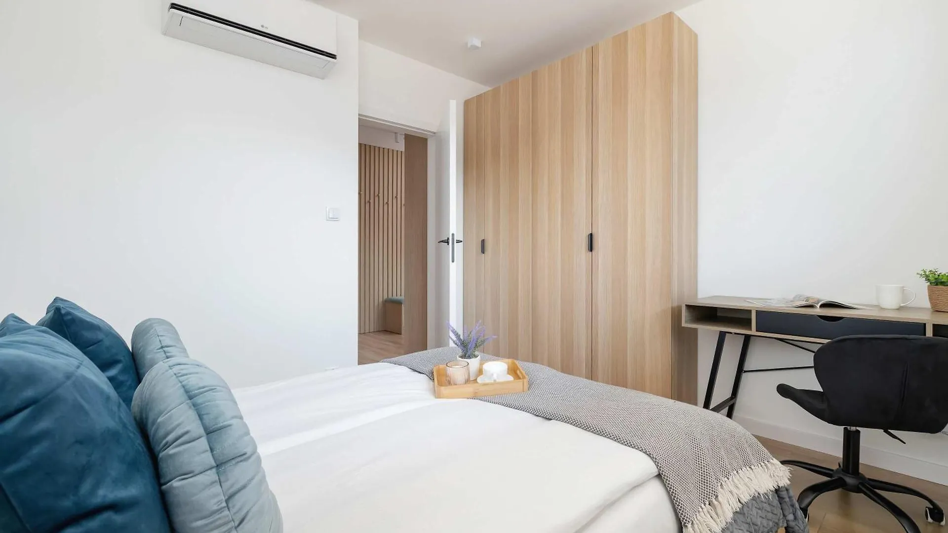 Nowoczesny Rodzinny Apartament Z Klimatyzacja I Parkingiem W Krakowie By Renters Prestige Apartment Krakow