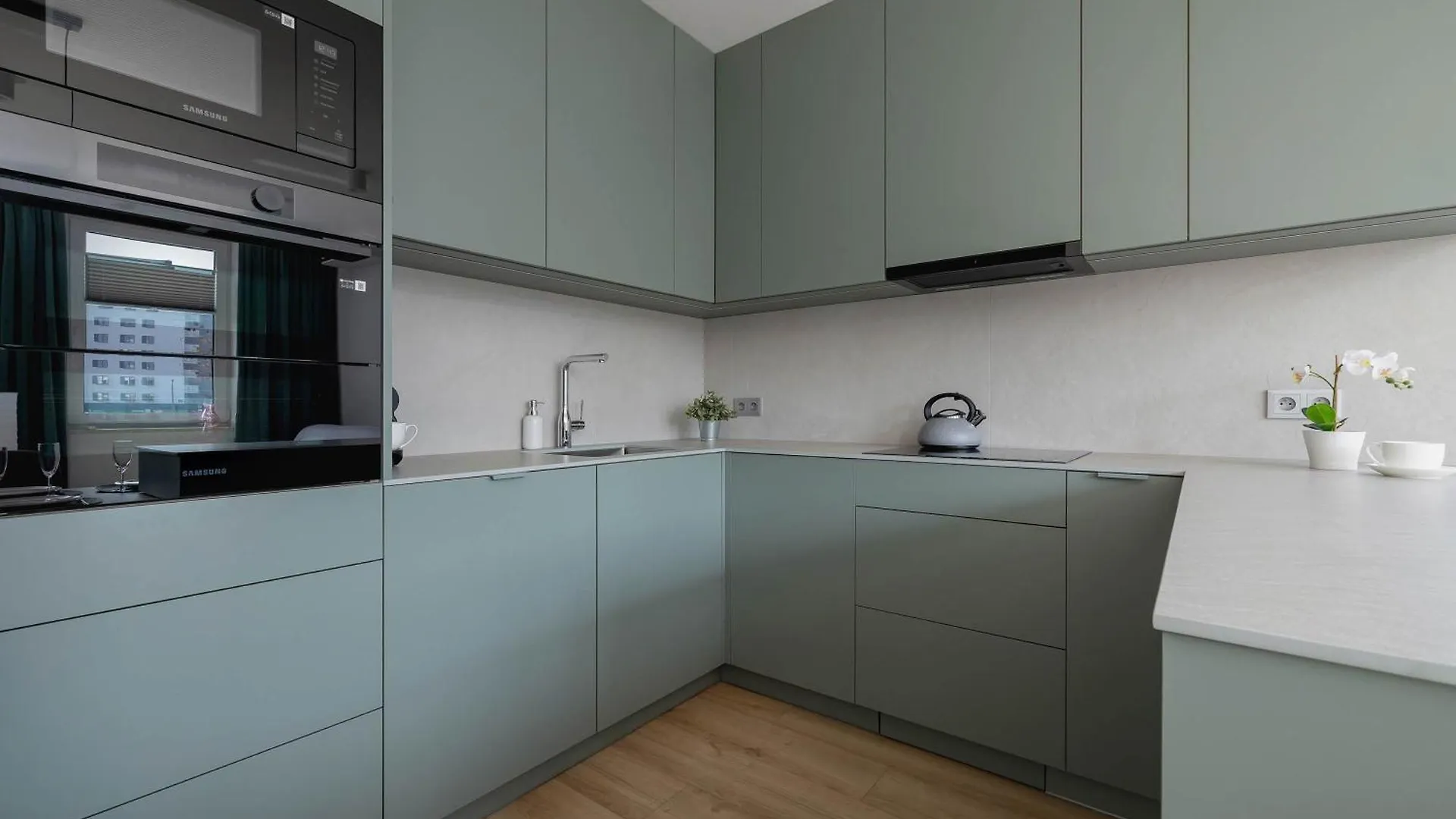 Apartment Nowoczesny Rodzinny Apartament Z Klimatyzacja I Parkingiem W Krakowie By Renters Prestige