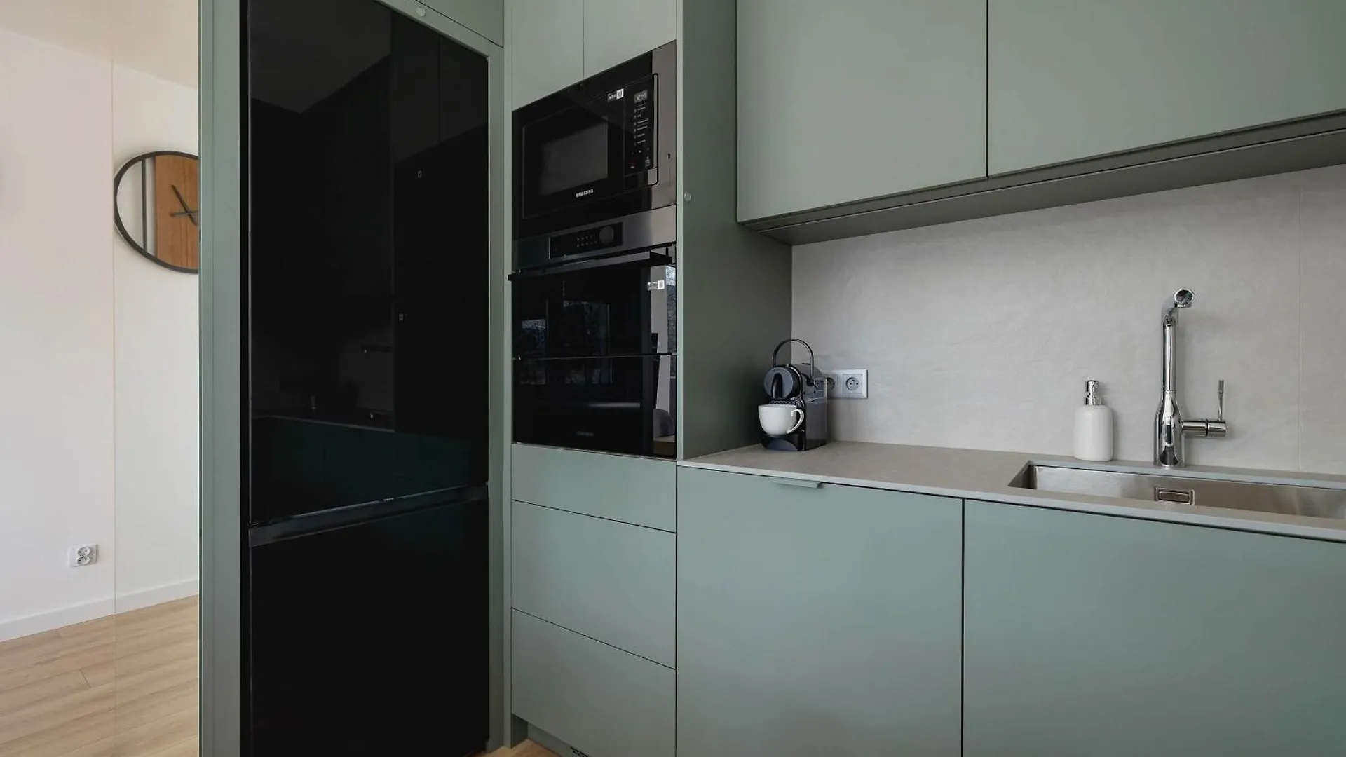 Apartment Nowoczesny Rodzinny Apartament Z Klimatyzacja I Parkingiem W Krakowie By Renters Prestige Poland