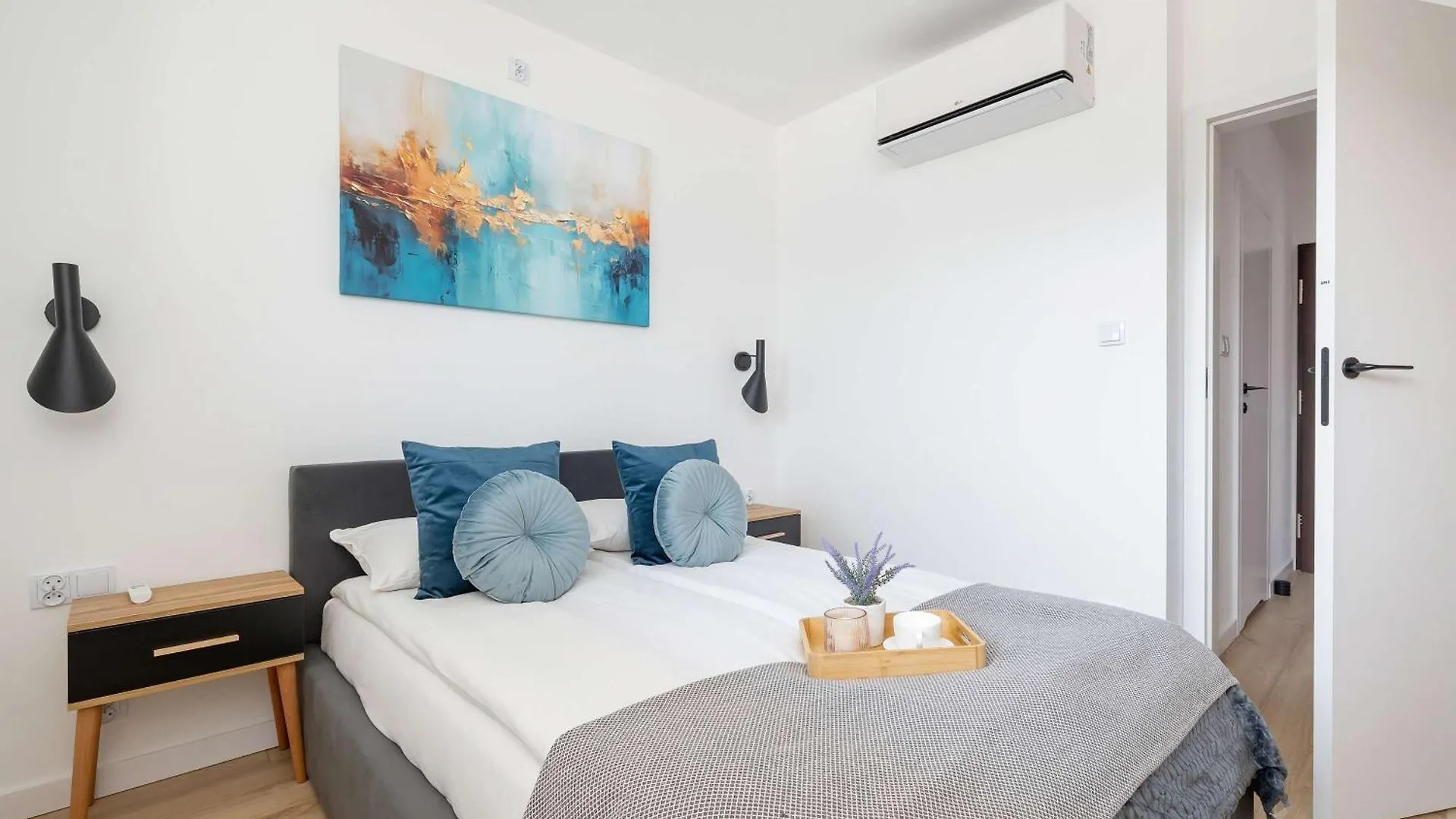 Nowoczesny Rodzinny Apartament Z Klimatyzacja I Parkingiem W Krakowie By Renters Prestige