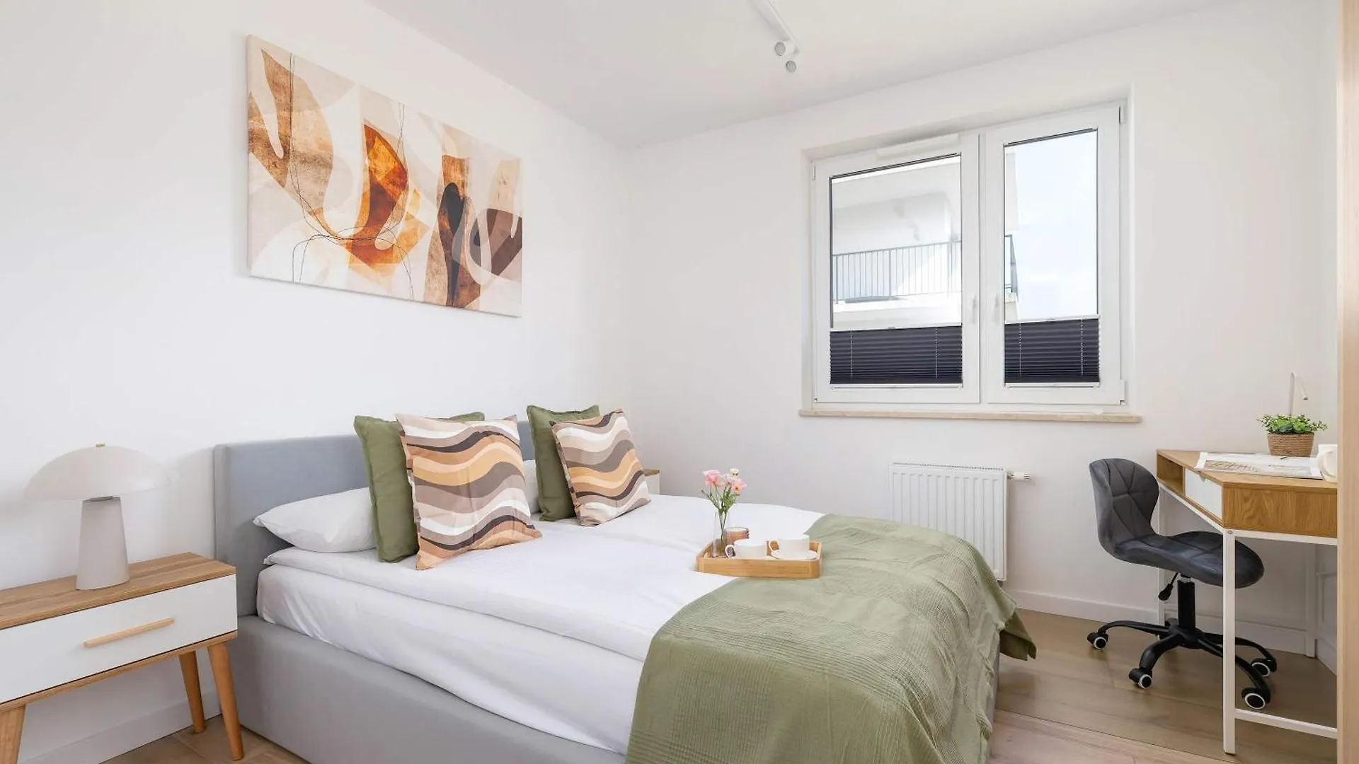 Apartment Nowoczesny Rodzinny Apartament Z Klimatyzacja I Parkingiem W Krakowie By Renters Prestige