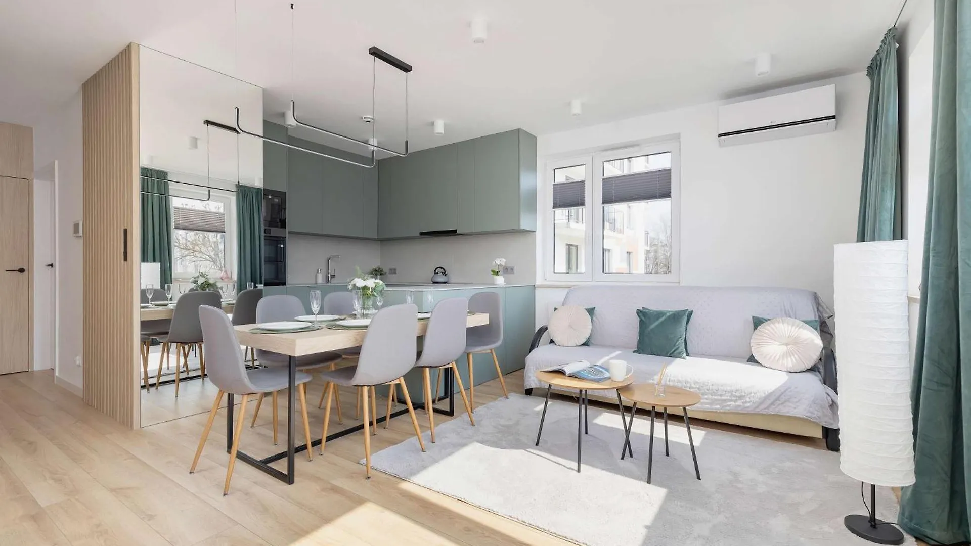 Nowoczesny Rodzinny Apartament Z Klimatyzacja I Parkingiem W Krakowie By Renters Prestige